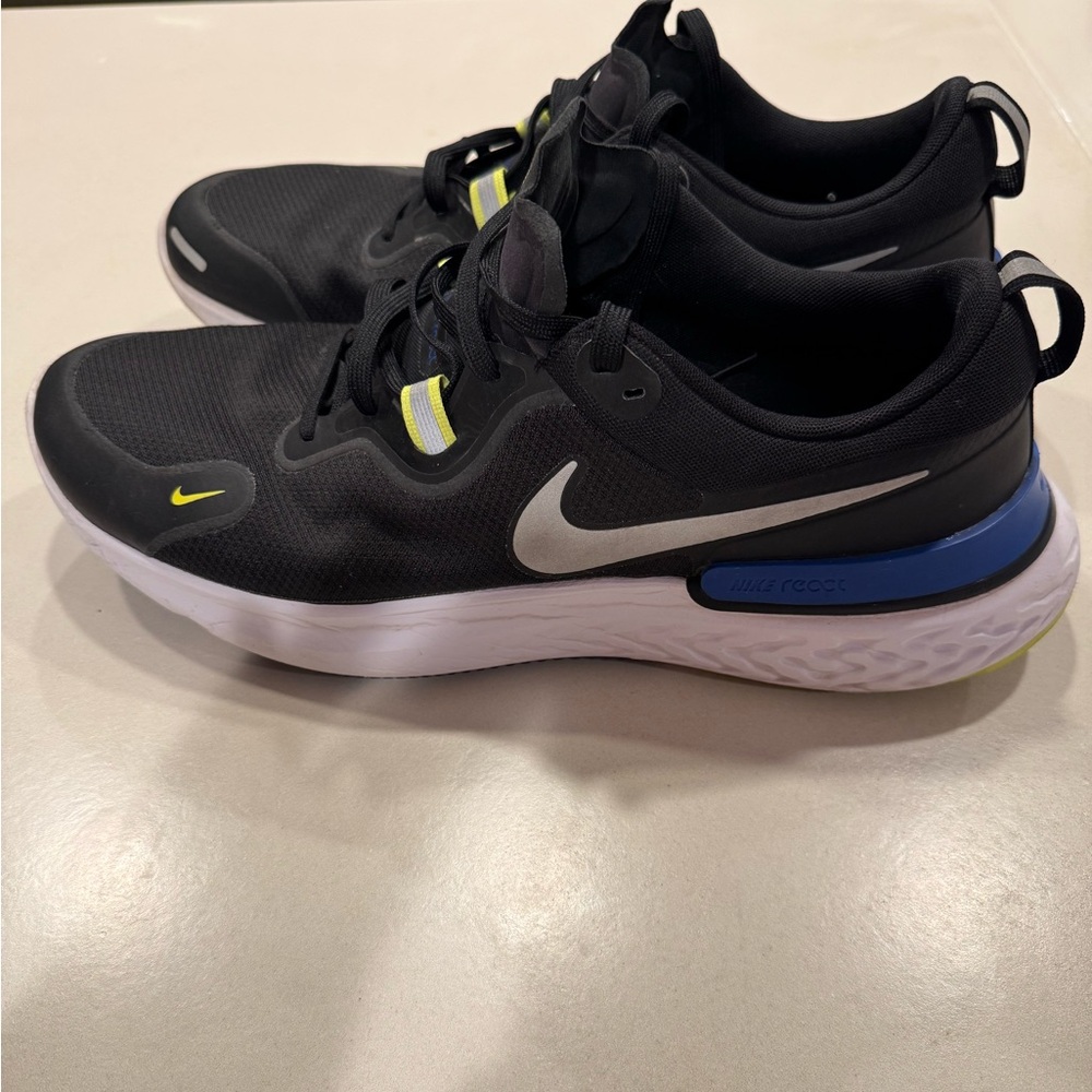 Nike Running - Size 15